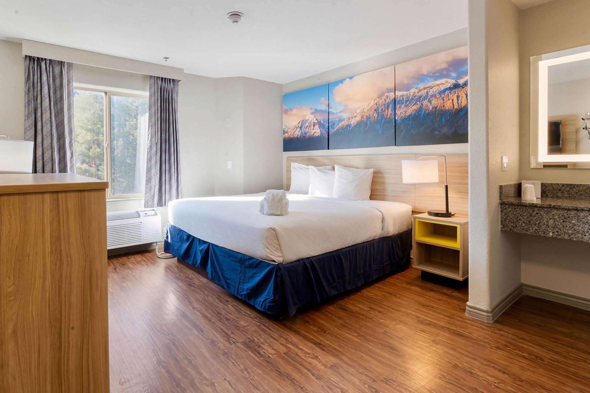 Days Inn By Wyndham Thornton Bagian luar foto
