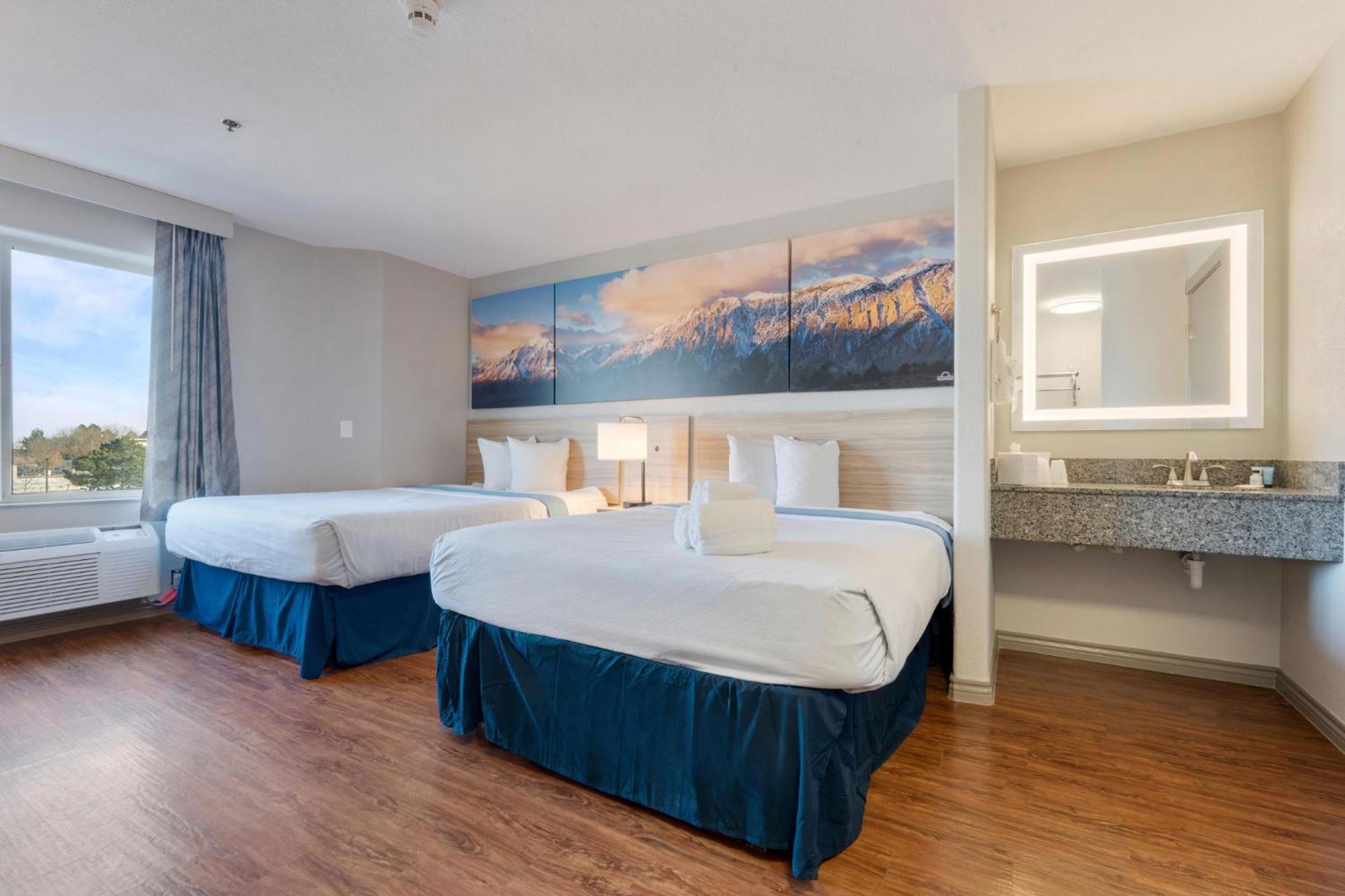 Days Inn By Wyndham Thornton Bagian luar foto